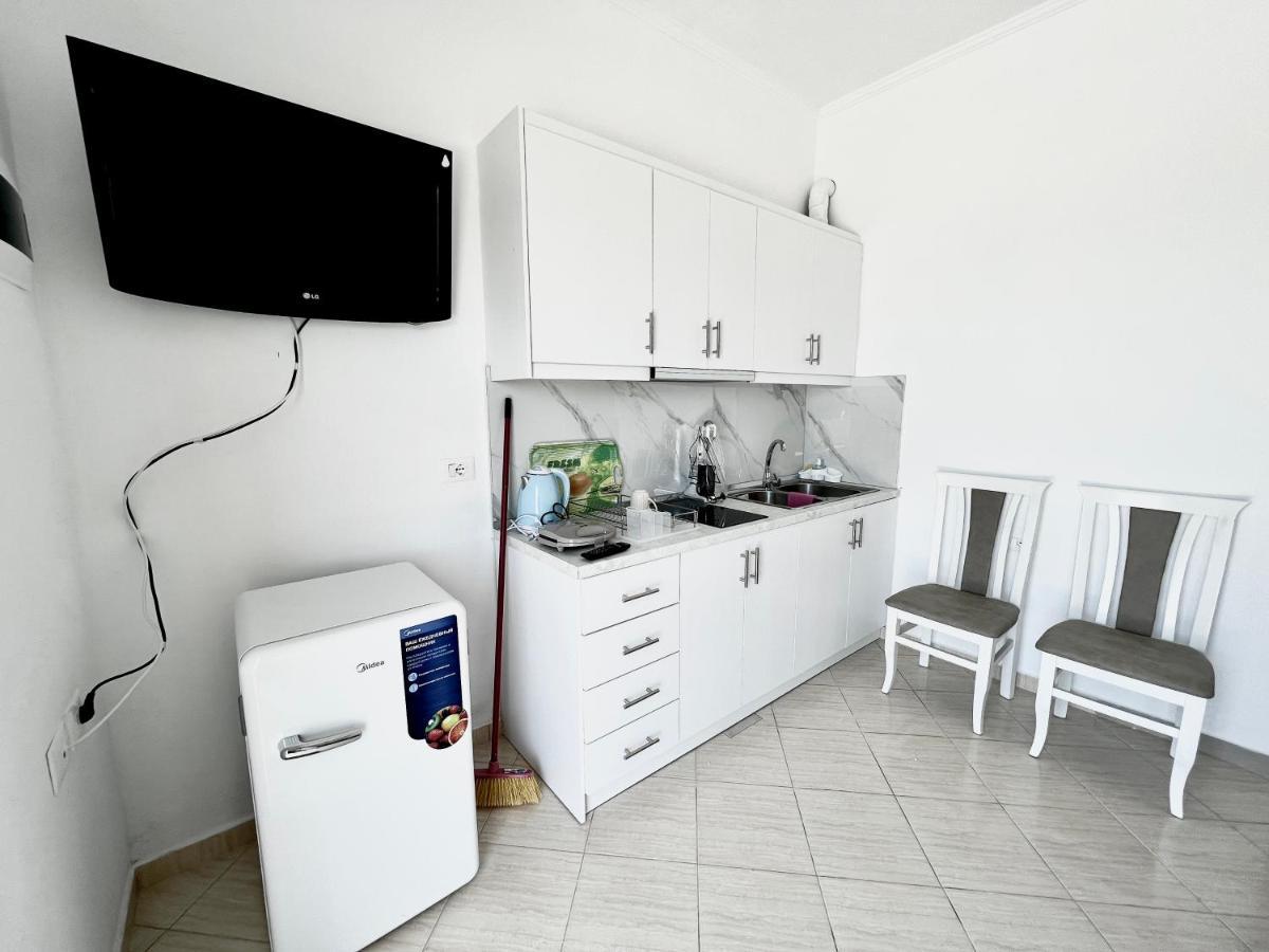 Propery Under Renovation Apartment Sarande Exterior photo